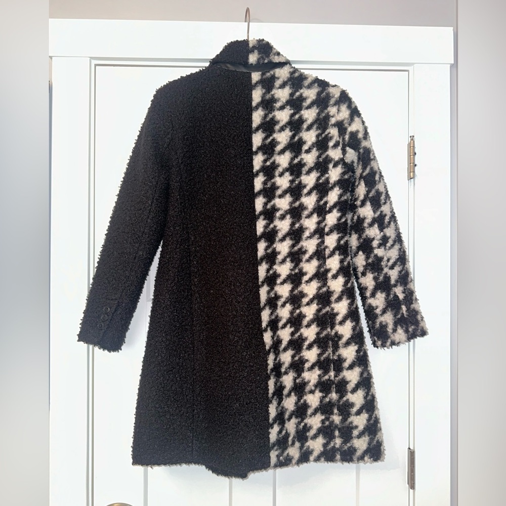 ANTHROPOLOGIE NVLT Black, White Colorblock Houndstooth Teddy Jacket sz med NWOT - Picture 3 of 6